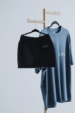 Load image into Gallery viewer, V-back Scrunch Shorts