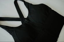 Load image into Gallery viewer, Zip-up Compression Sports Bra