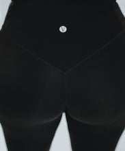 Load image into Gallery viewer, V-Shaped Black Leggings