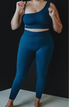 Load image into Gallery viewer, Enhance Leggings // Peacock Blue