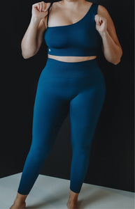 Enhance Leggings // Peacock Blue